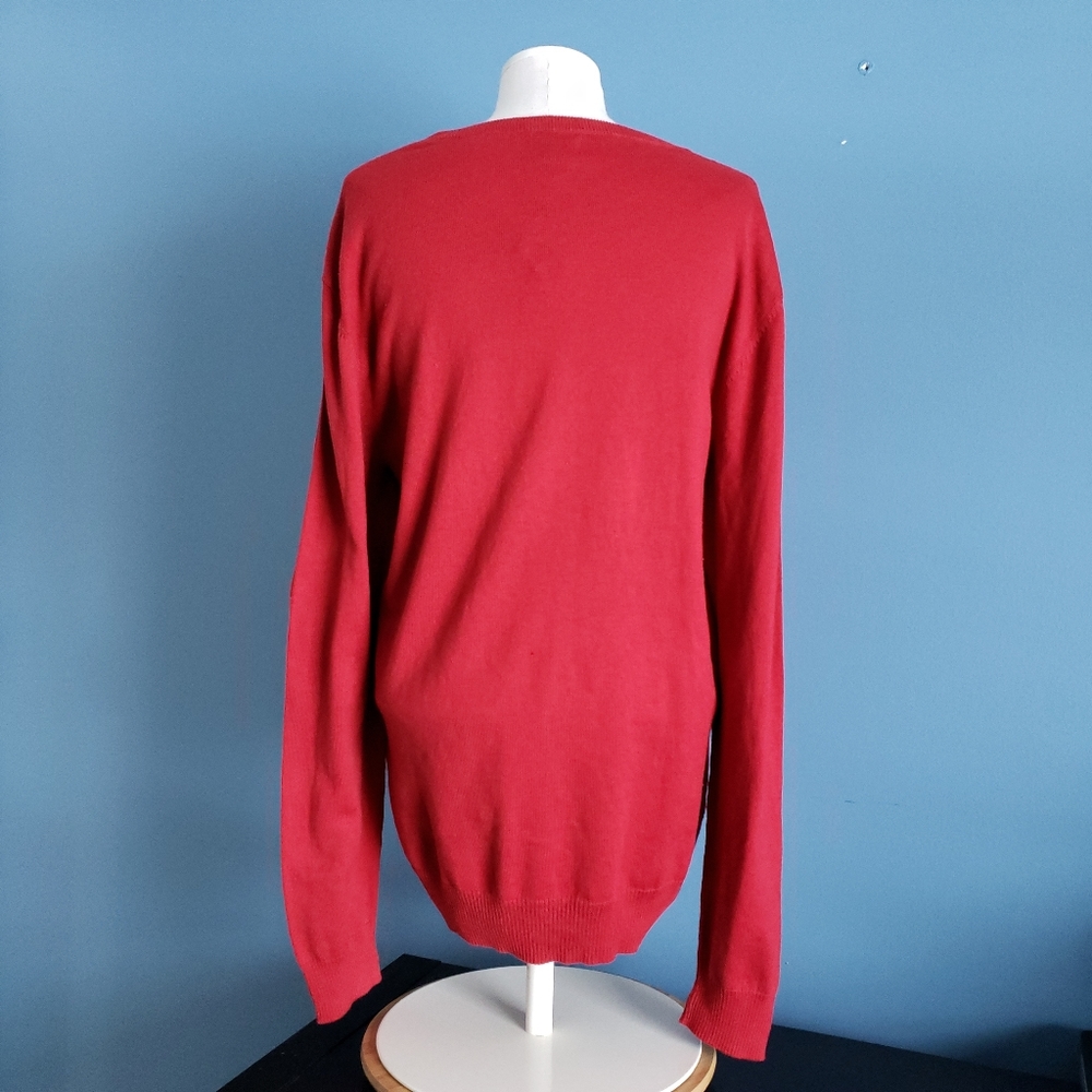 Old Navy Soft Wash V-Neck Sweater - Picture 3 of 6